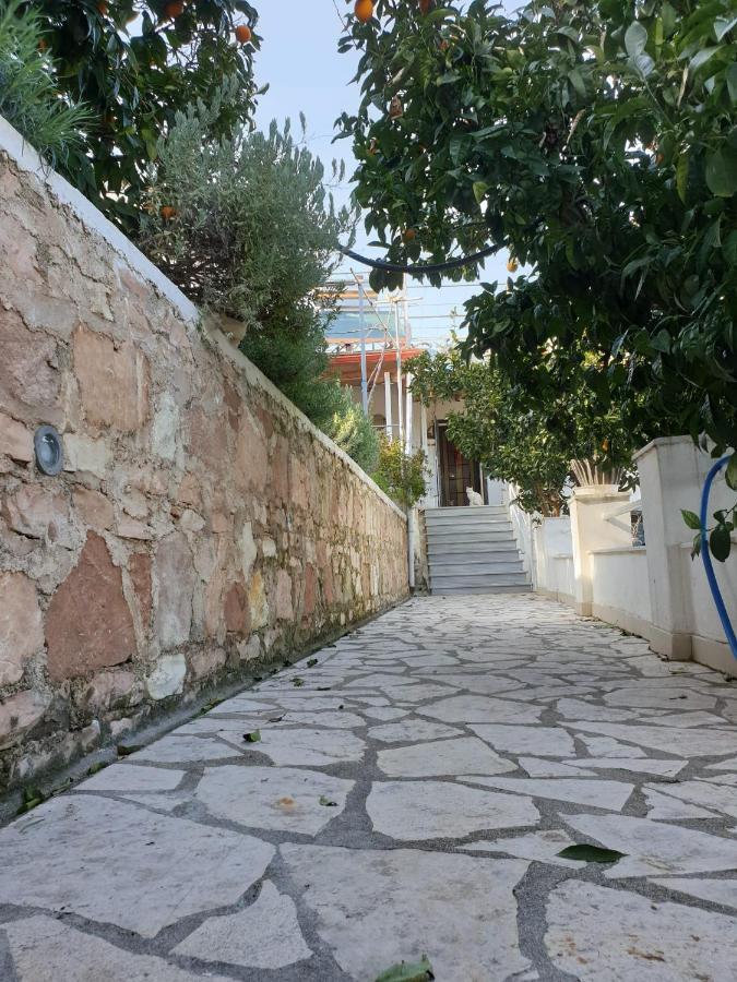Rosemary House Guest House Sarande Exterior photo
